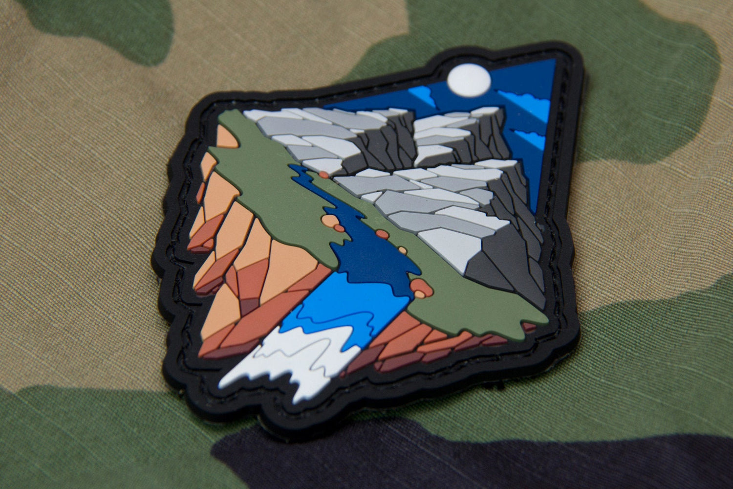 Mountain Diamond - (PVC) Morale Patch